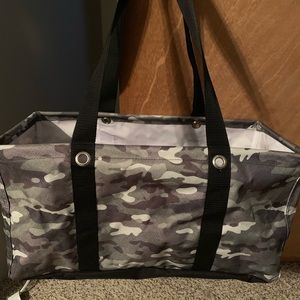 Thirty one large utility tote camo